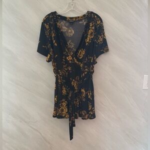Torrid 3 (3X) Black/Gold Floral V-Neck Faux Wrap Peplum Stretchy Top Fairy Goth
